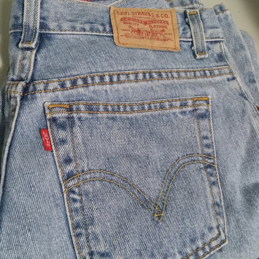 LEVI'S 550 womens jeans
